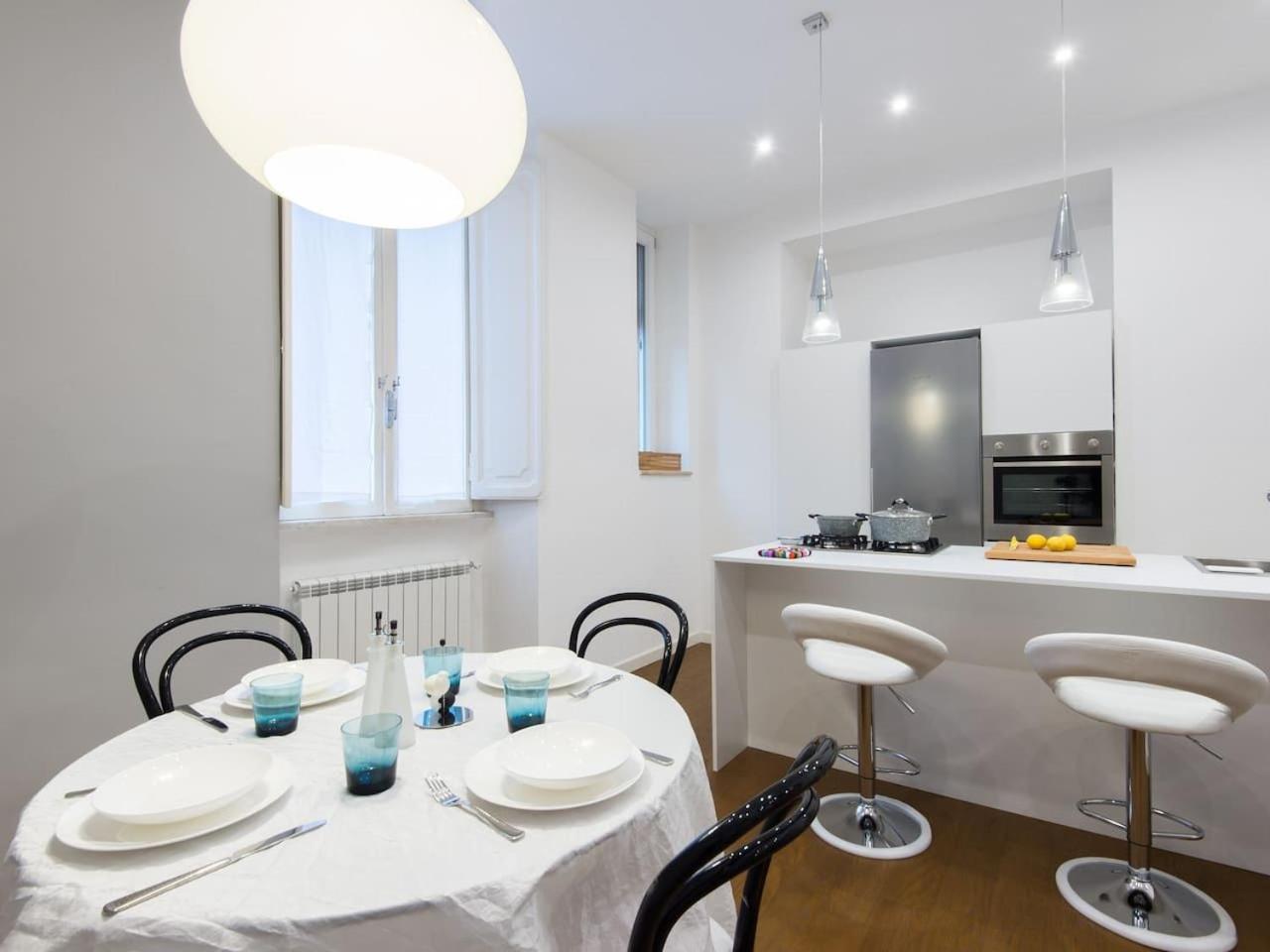 White House In Apartamento Roma